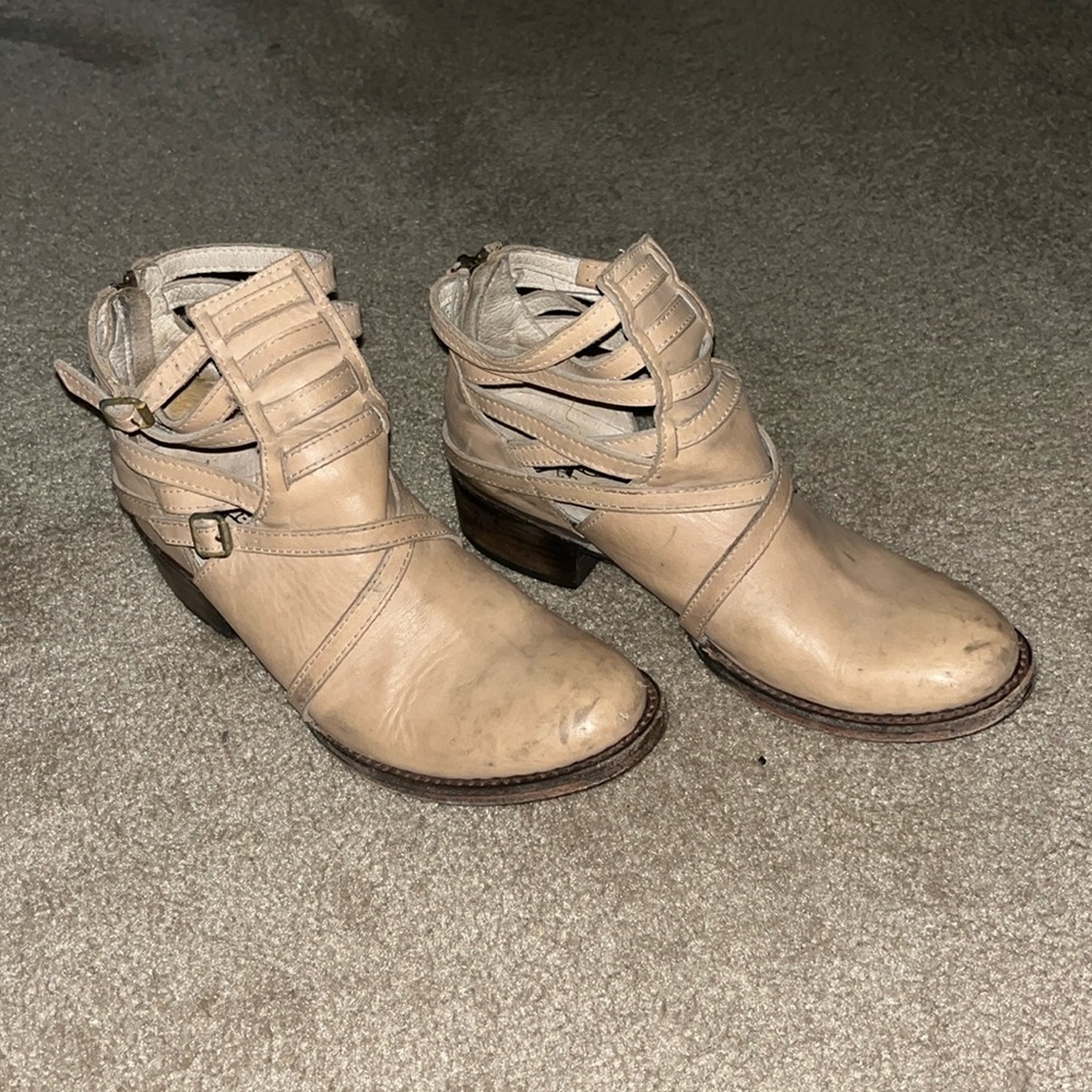 Cream Freebird Stairs bootie